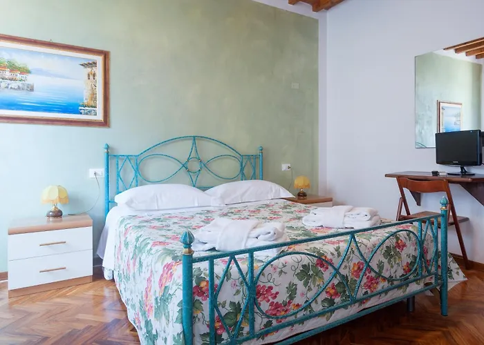 Einstein House Con Piscina Villa *
