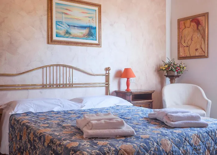 Villa Einstein House Con Piscina