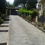 Einstein House Con Piscina Villa